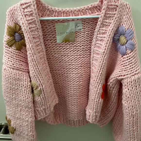 Cute hand stitch 3D flower cardigan new with tag - Picture 4 of 6
